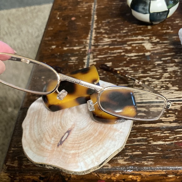 Reader foldable glasses with fun case 1.75 - Picture 6 of 14